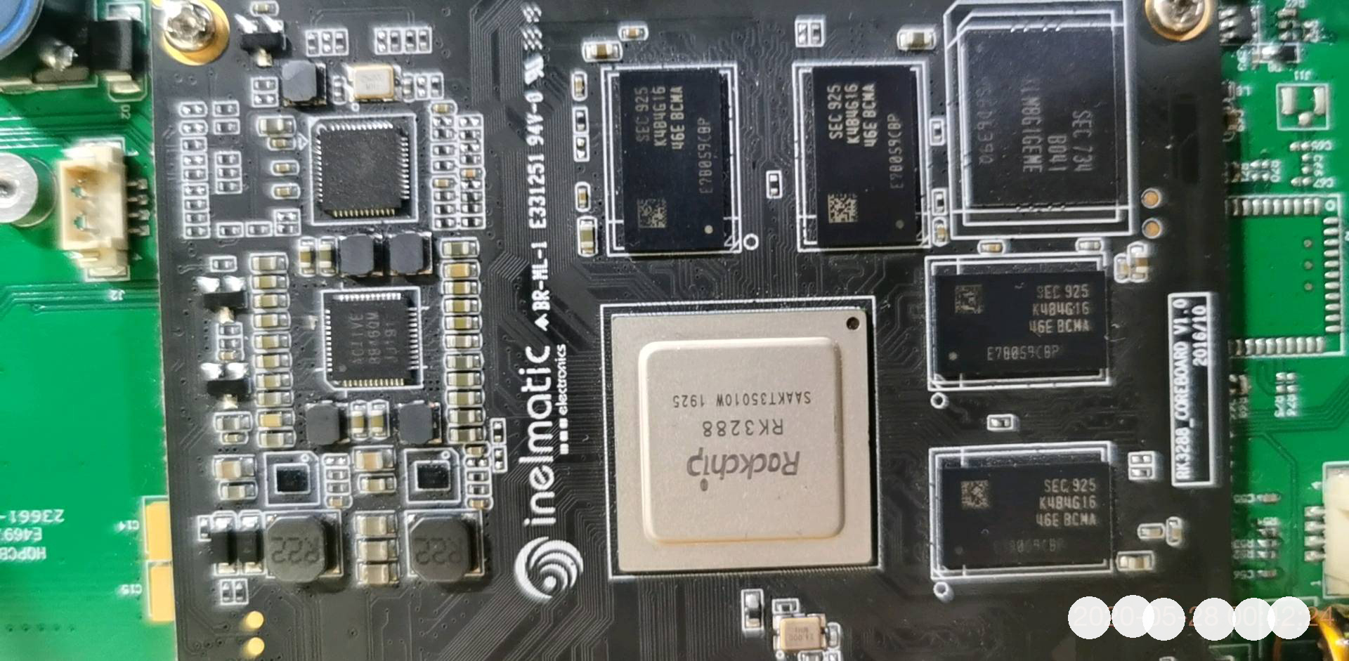 車載多媒體顯示屏主板BGA器件點(diǎn)膠underfill底部填充膠應(yīng)用